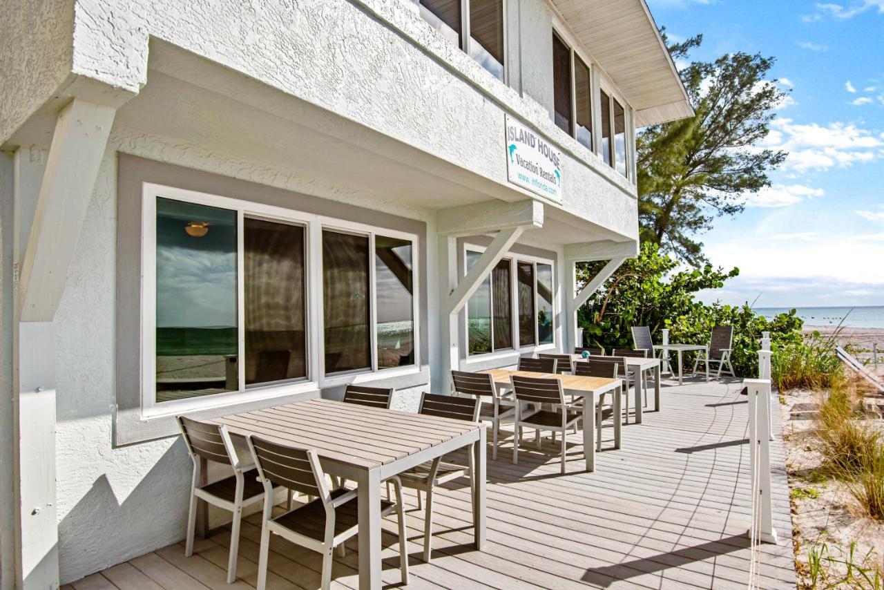 Apartment Island House Englewood